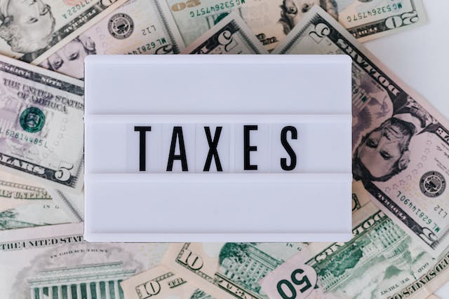 taxes 